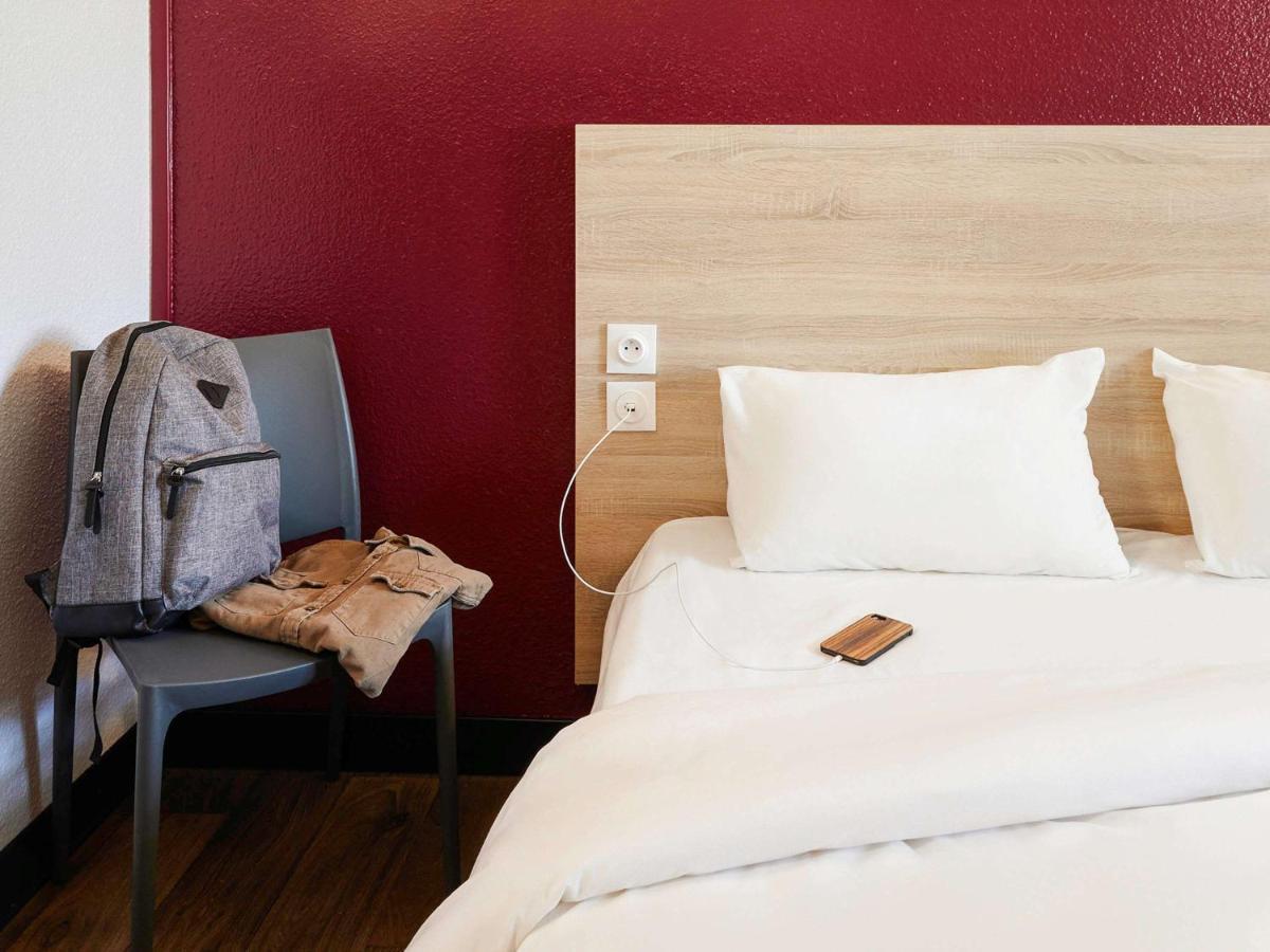 hotel F1 Vannes Buitenkant foto
