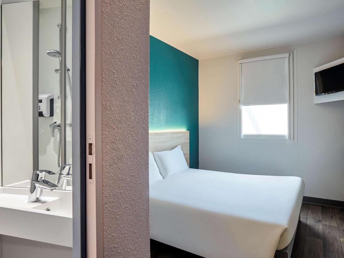 hotel F1 Vannes Buitenkant foto
